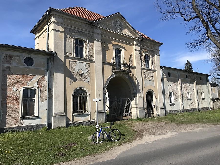 Wieleń - pałac Sapiehów