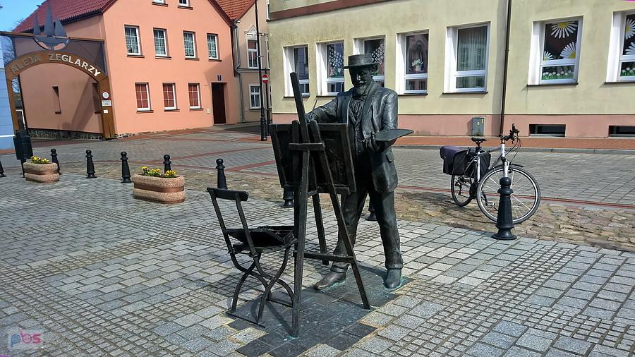 Jeszcze jeden pomnik a jest to Hans Hering artysta zasłużony dla NW.