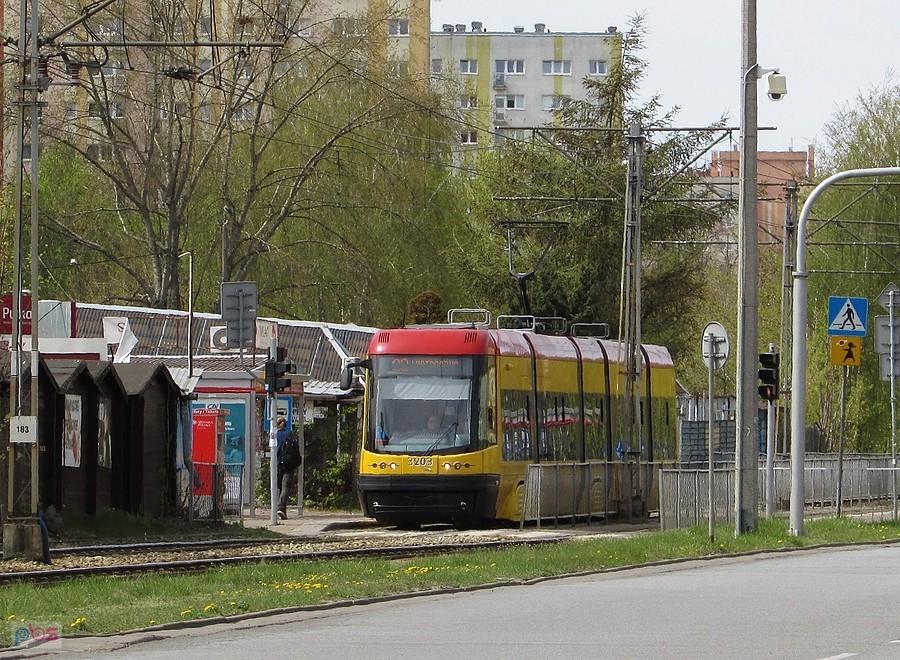 Dwadzieścia dwa na Broniewskiego