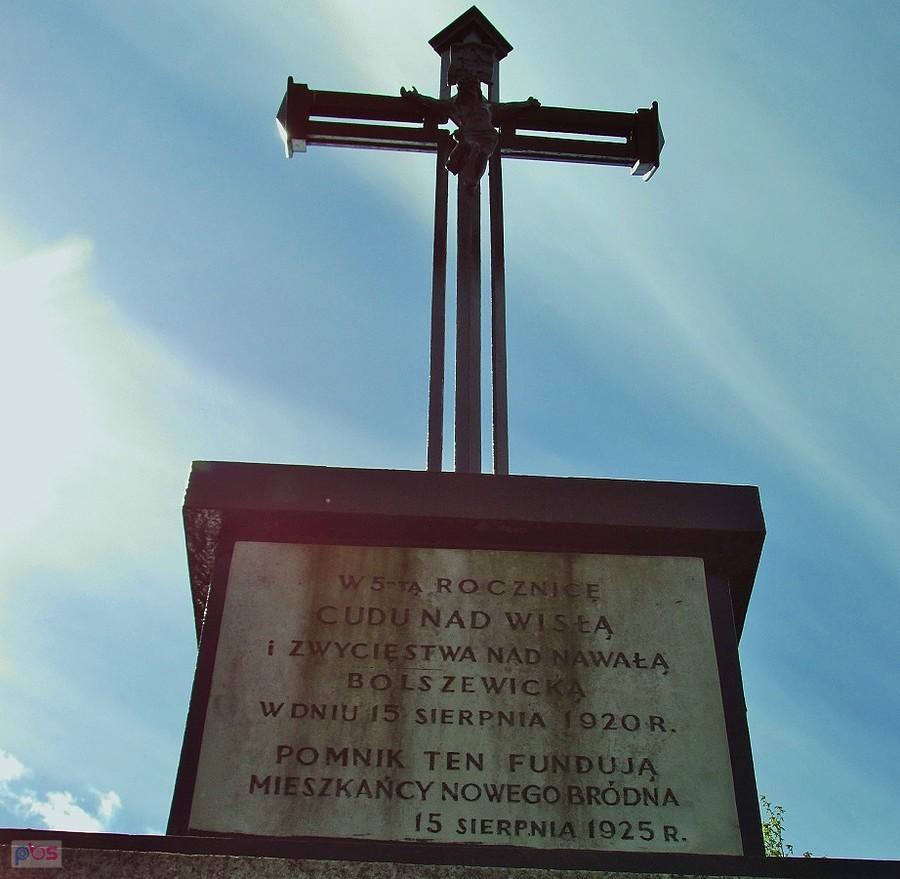 Pomnik ufundowany przez mieszkańców Nowego Bródna