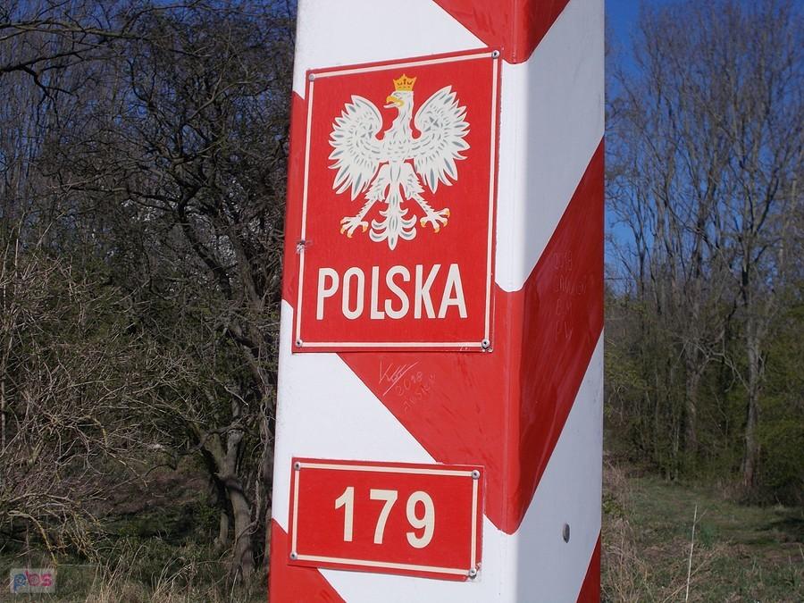 Godło na słupie granicznym