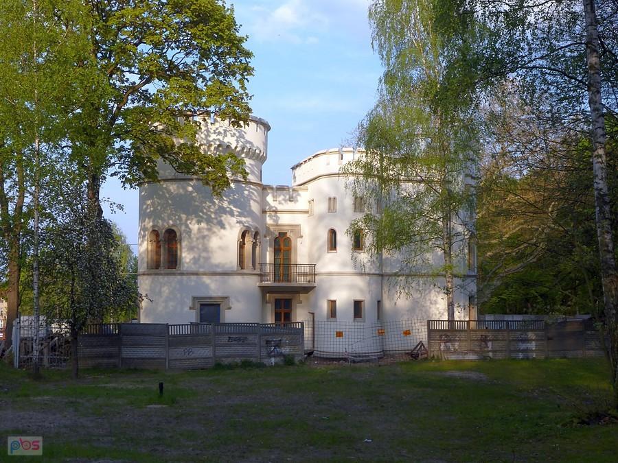 Odświeżony pałac