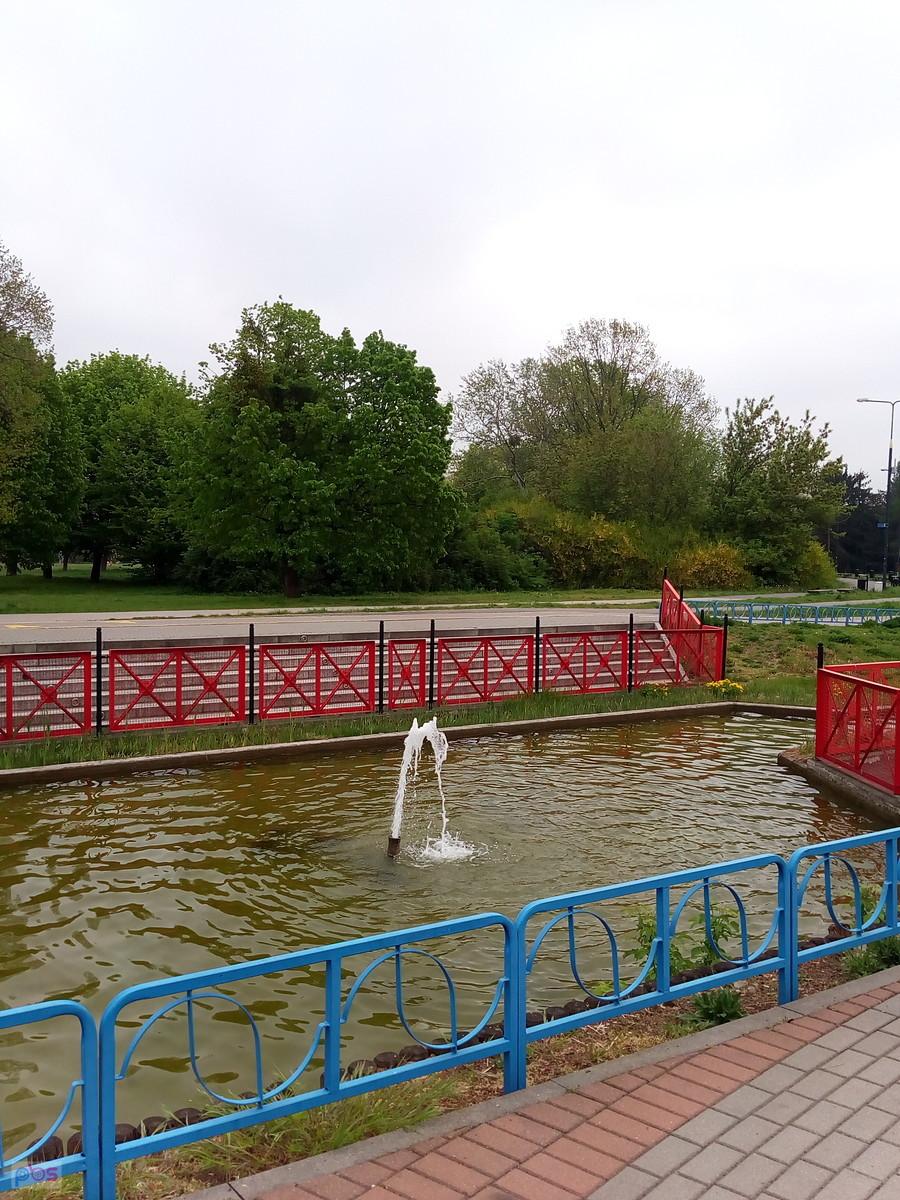 Zaczęły działać fontanny w parku Szymańskiego