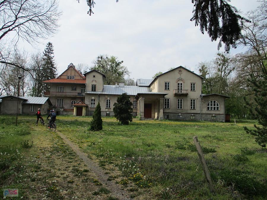 Pałac w Strugach