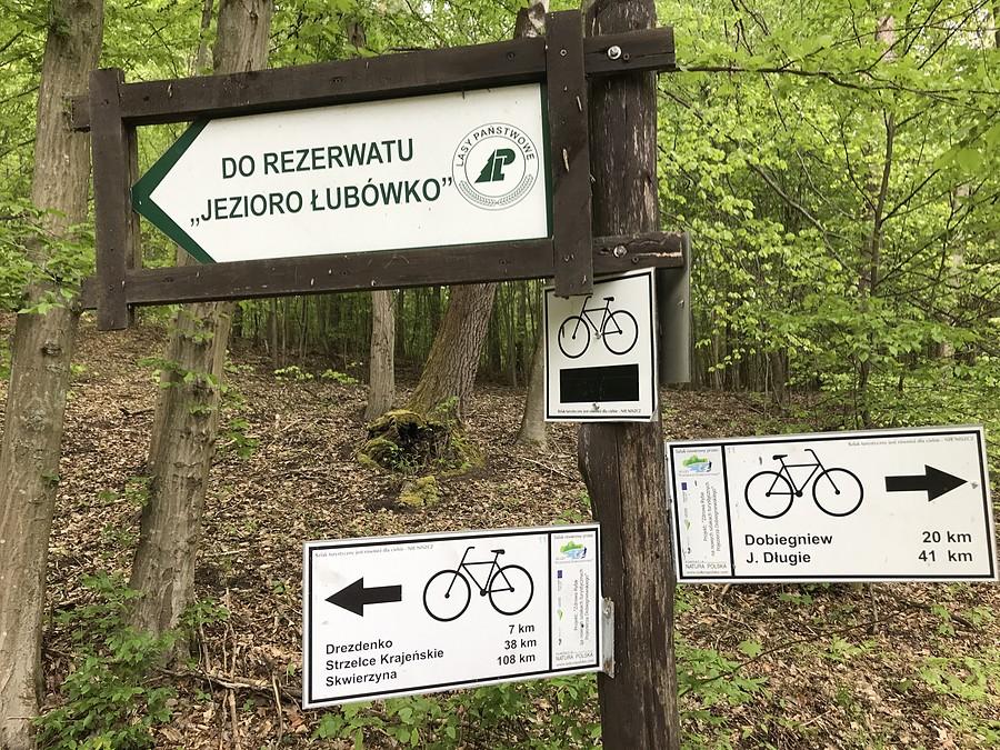 Szlak do rezerwatu "Jezioro Łubówko"