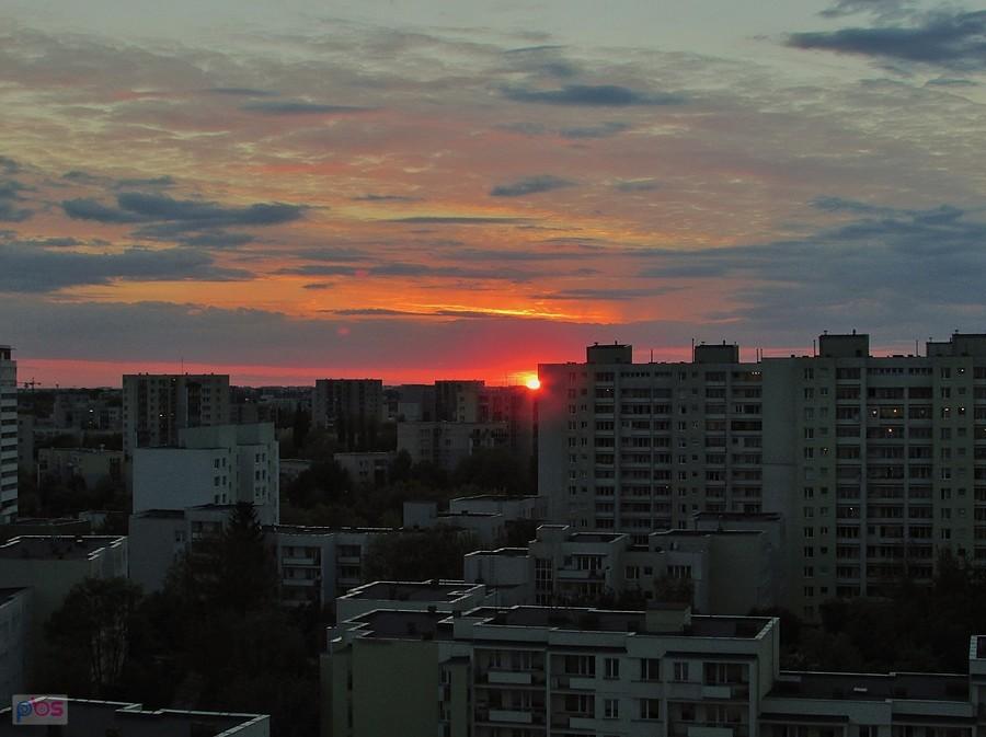 Jeszcze jeden zachód słońca nad Ursynowem