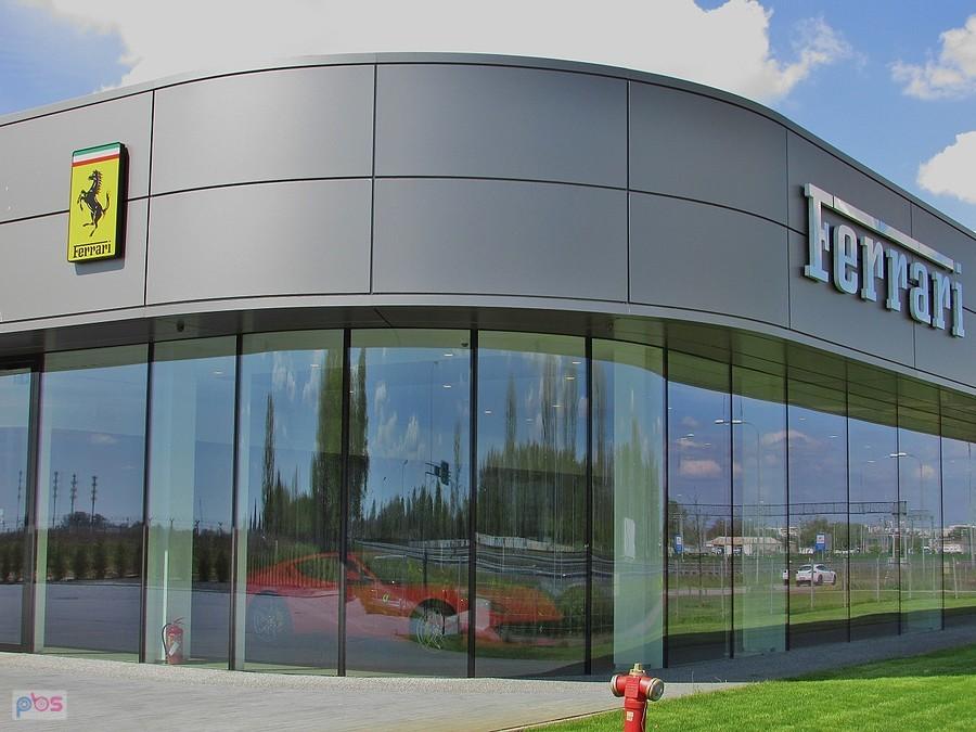 Salon Ferrari