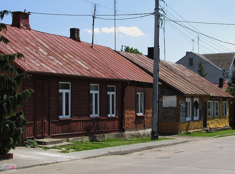 Parysów - parterowe przedwojenne domy