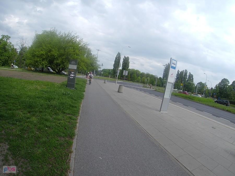 Licznik dzienny - 1187; roczny - 129887 rowerzystów