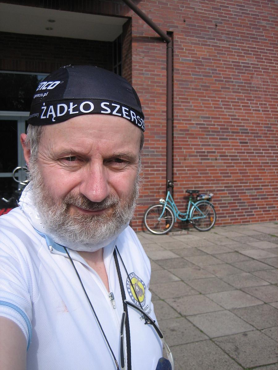 ten rower do mnie nie należy - Gliwice kościół pod wezwaniem świętego Jacka w Sośnicy