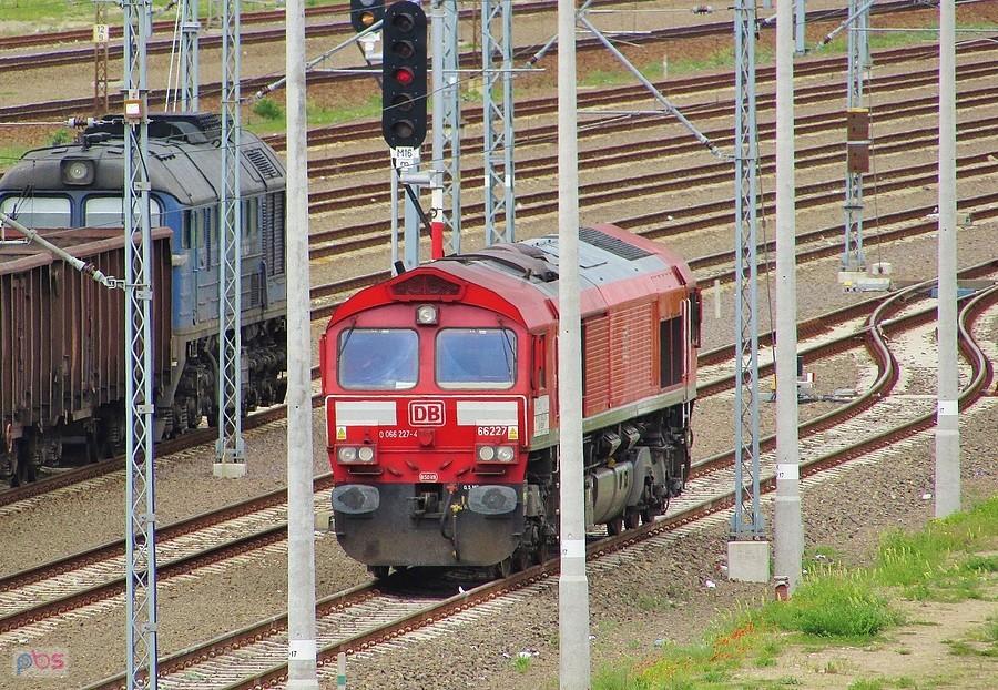 Lokomotywa spalinowa Class 66 na Okęciu