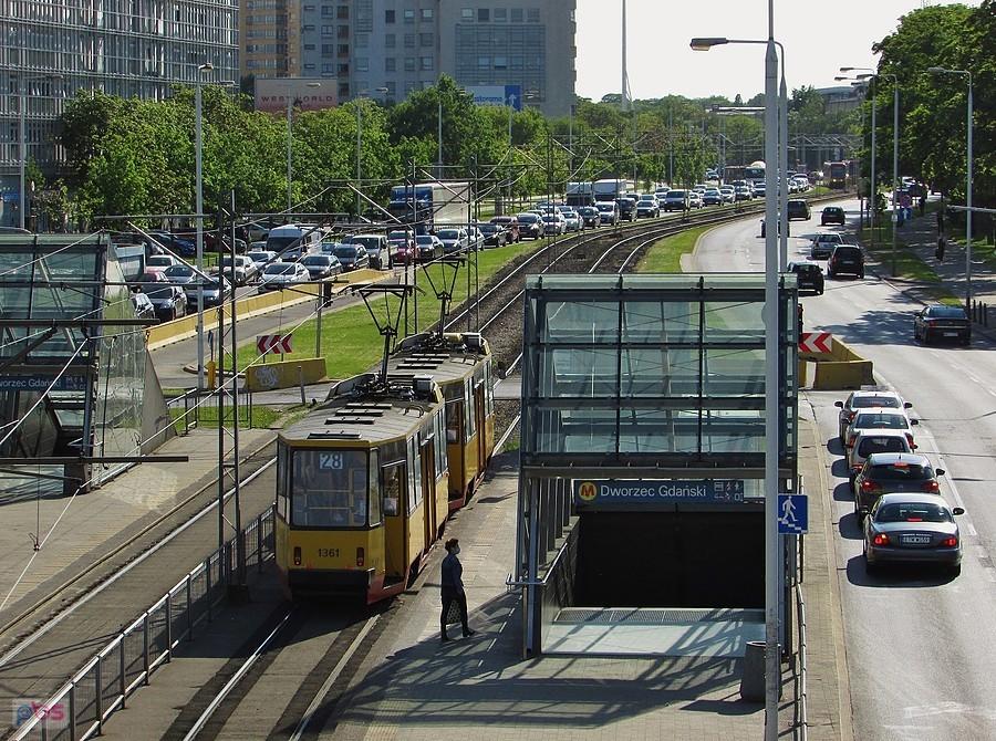 Dwadzieścia osiem przy Dworcu Gdańskim