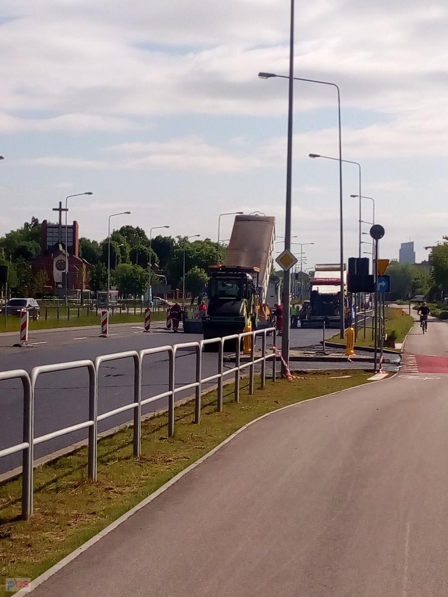 Remont nawierzchni na Połczyńskiej w stronę centrum