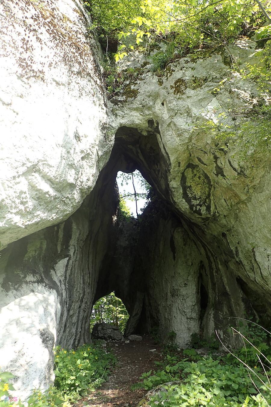 Tunel z oknem na Grodzisku Pańskim