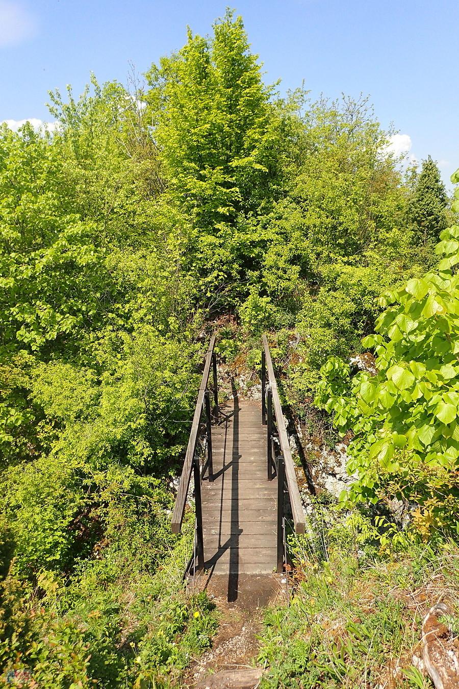Mostek nad Tunelem z Oknem w Grodzisku Pańskim