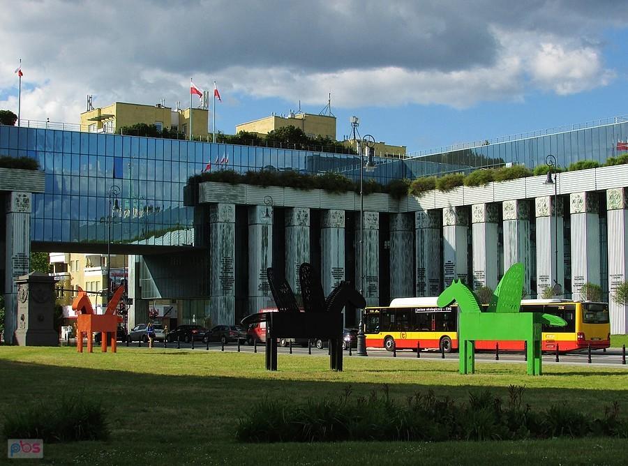 Pegazy na placu Krasińskich mają już 12 lat