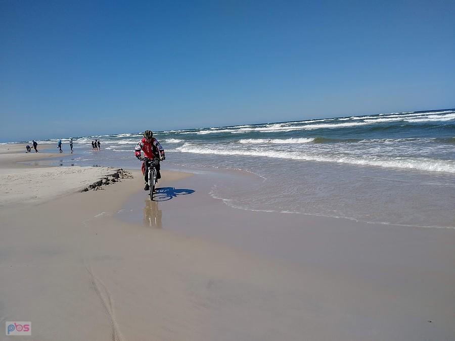 Rowerzysta na plaży