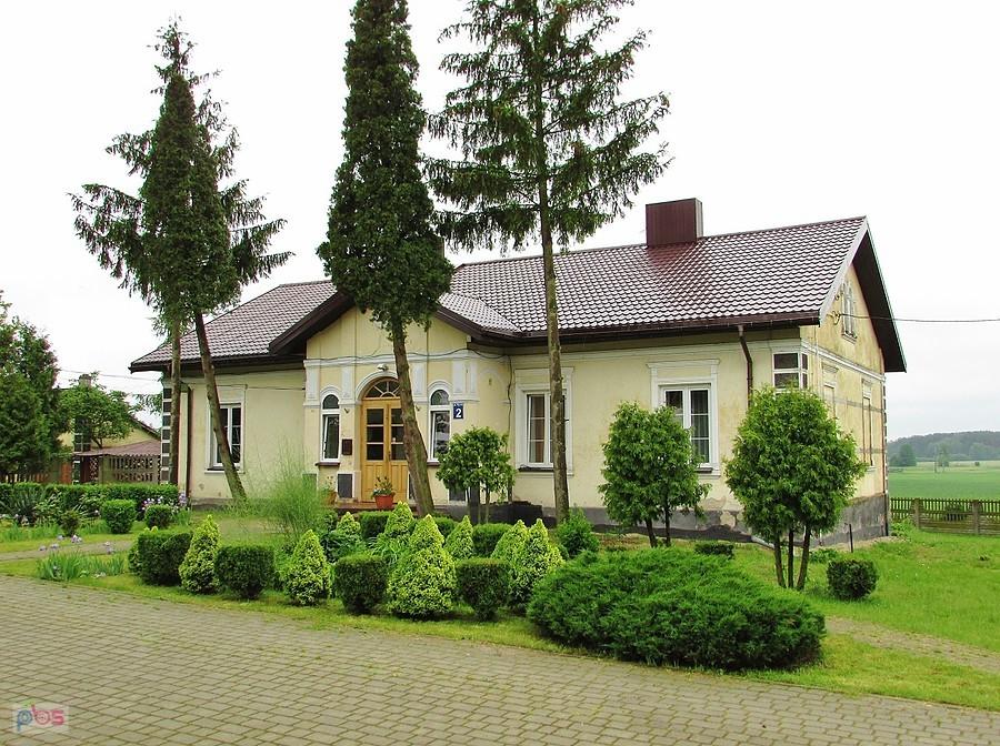 Jeruzal - budynek plebani