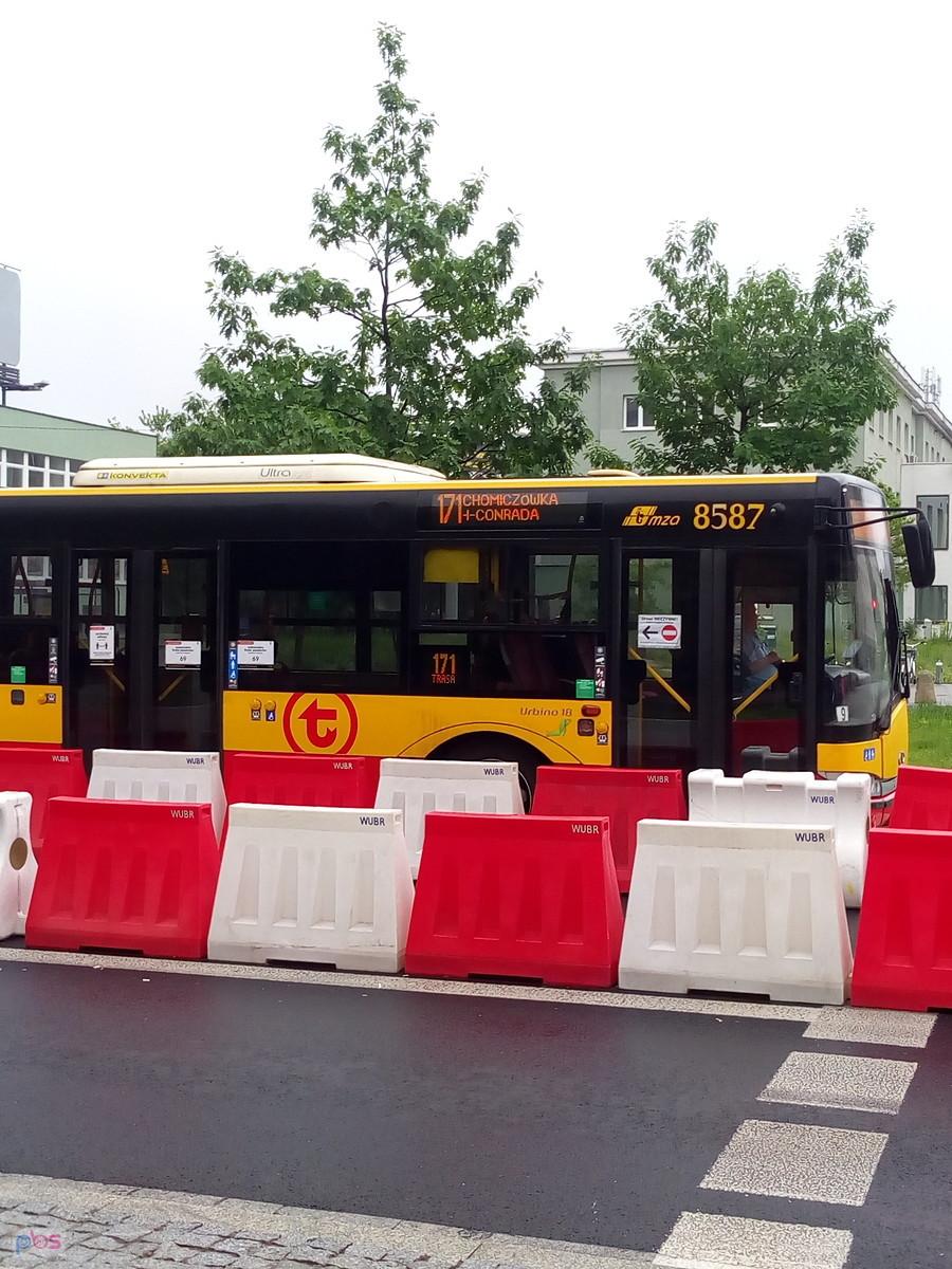 171 już na dawnej trasie na Lesznie