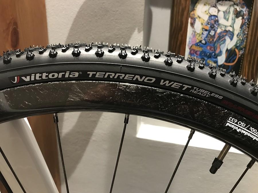 nowe opony przełajowe - Vittoria TERRENO WET / 700x33c