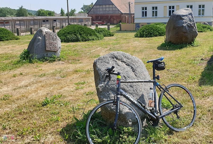Głazy narzutowe w Kołbaczu