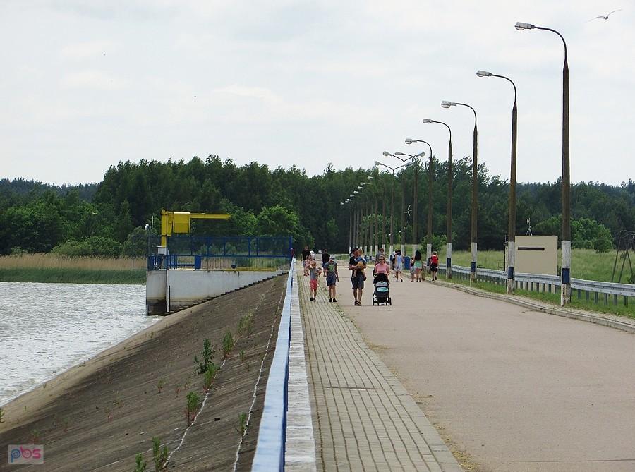 Zapora Jeziora Siemianowskiego w Rybakach