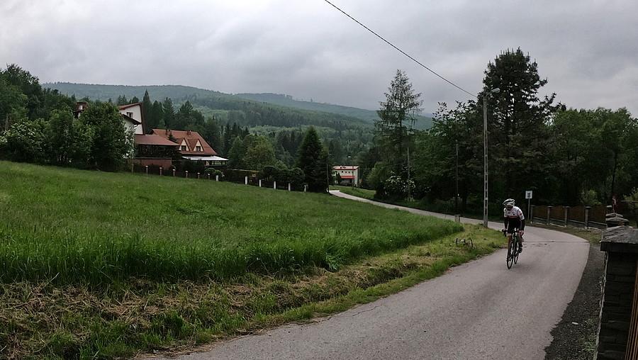 Widoczkowy podjazd w Siwcówce - sielankowej wioseczce