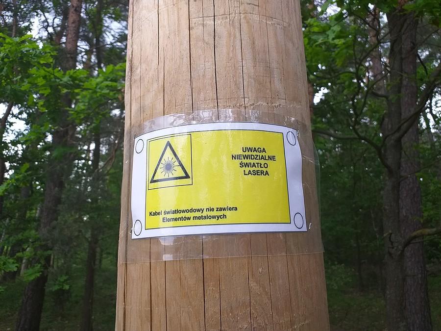 Uwaga! Niewidzialne światło lasera :-)