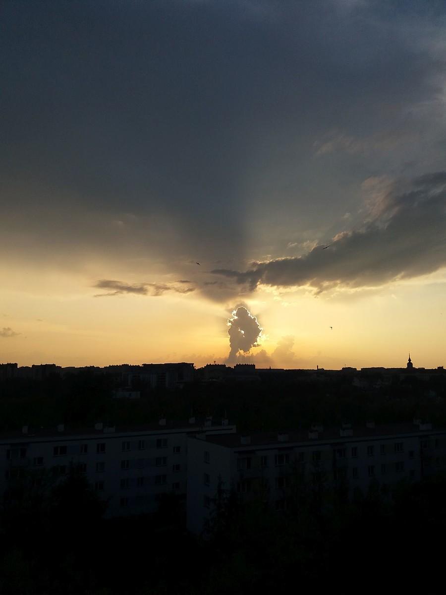 Chmurka na koniec dnia.