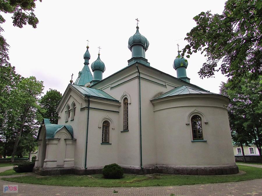Cerkiew w Rybołach zbudowana została w latach 1873 - 1877
