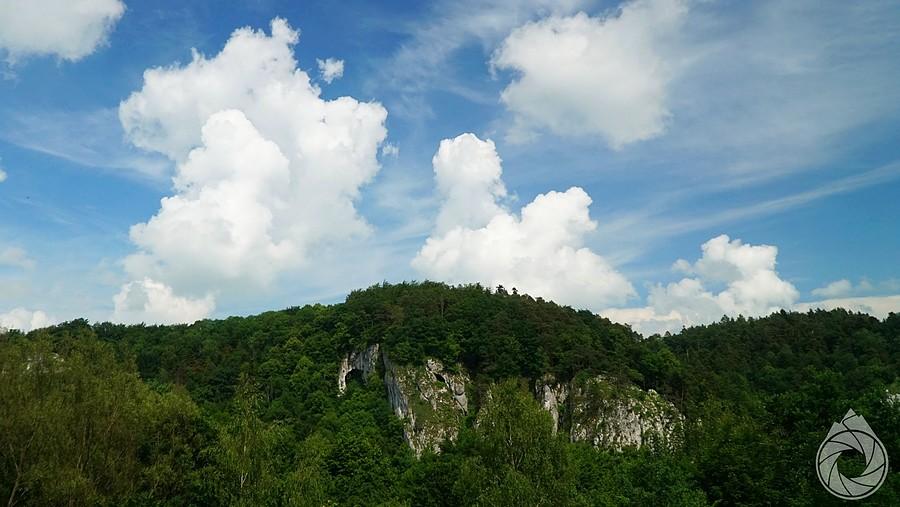 chmurka nad Jaskiniami Bębny