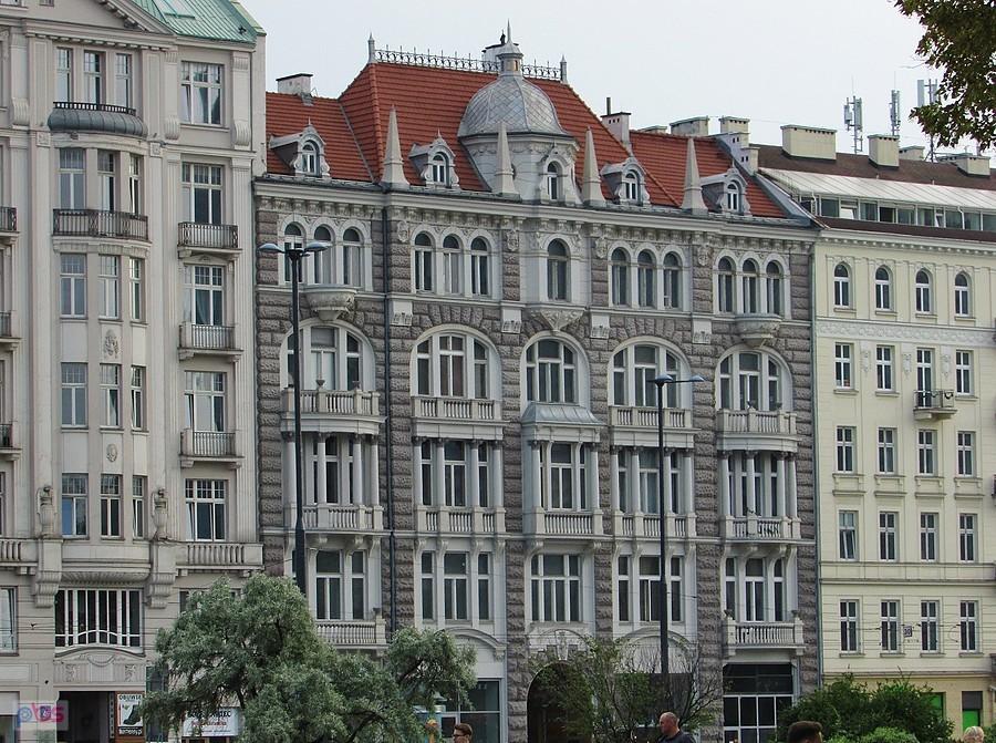 Kamienica braci Hoserów - znanych ogrodników warszawskich