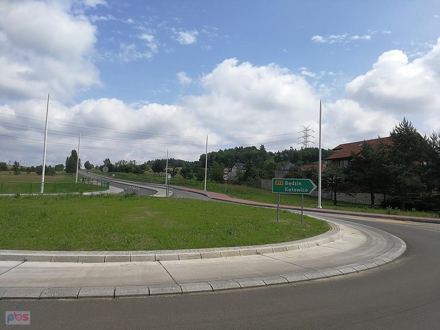 Siemonia. Rondo skończone, ale ścieżka z kostki