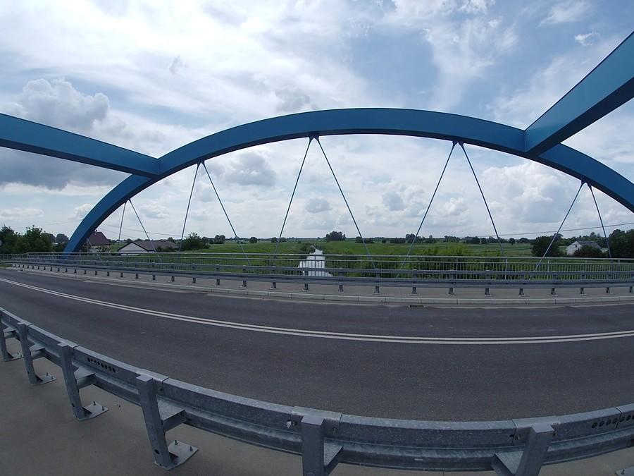 Most nad Jeziorką w Obórkach