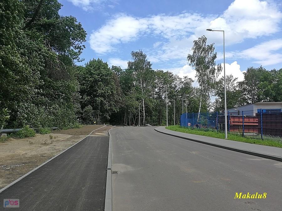 Michałkowice, Łącząca