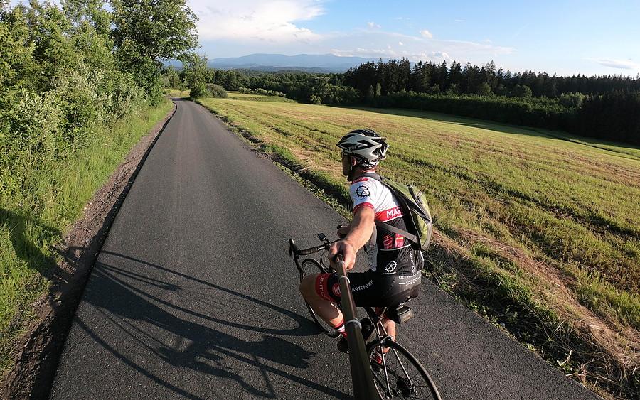 Ostatnie 40 km to czysta przyjemność po bocznych asfaltach