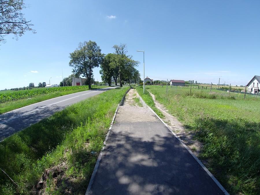 Niedokończona droga rowerowa Rokitno - Błonie