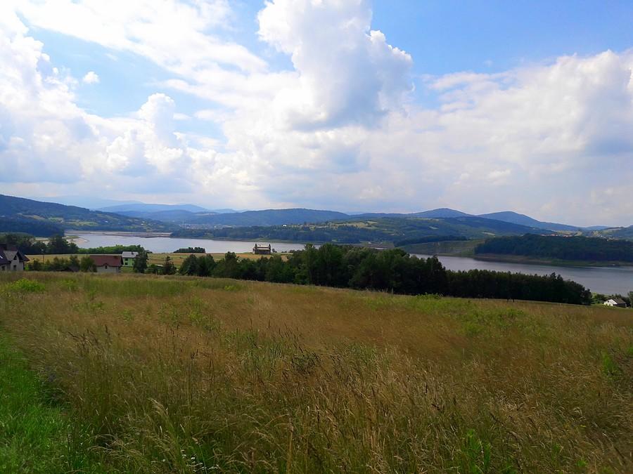 Widok na Jezioro Mucharskie I.