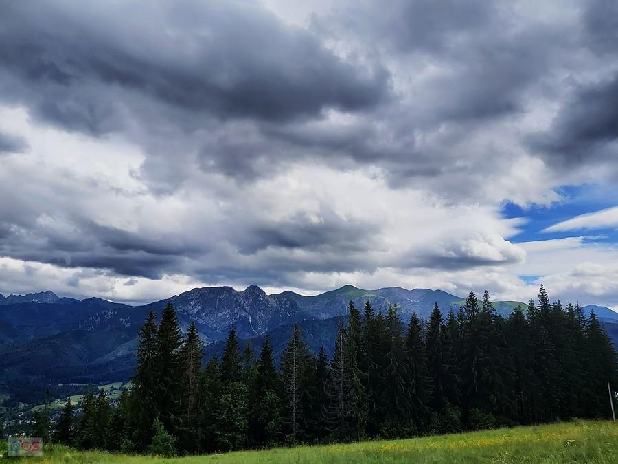 Widok z Gubałówki na Tatry