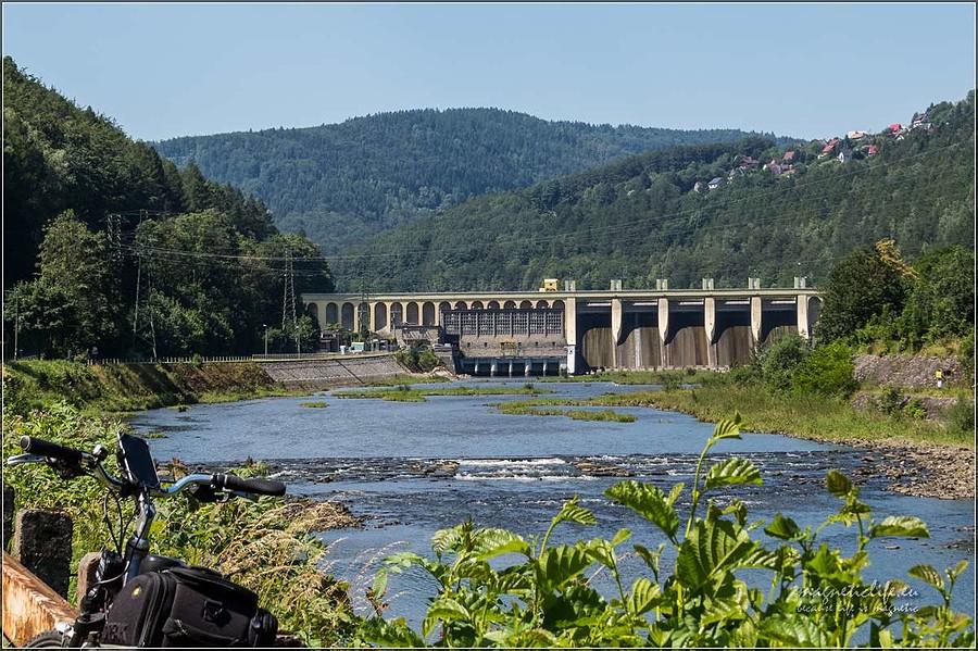 Zapora "Porąbka"
