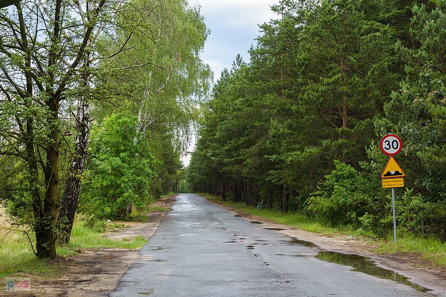 Droga wzdłuż zbiornika wodnego "Poraj", odcinek w miejscowości Masłońskie