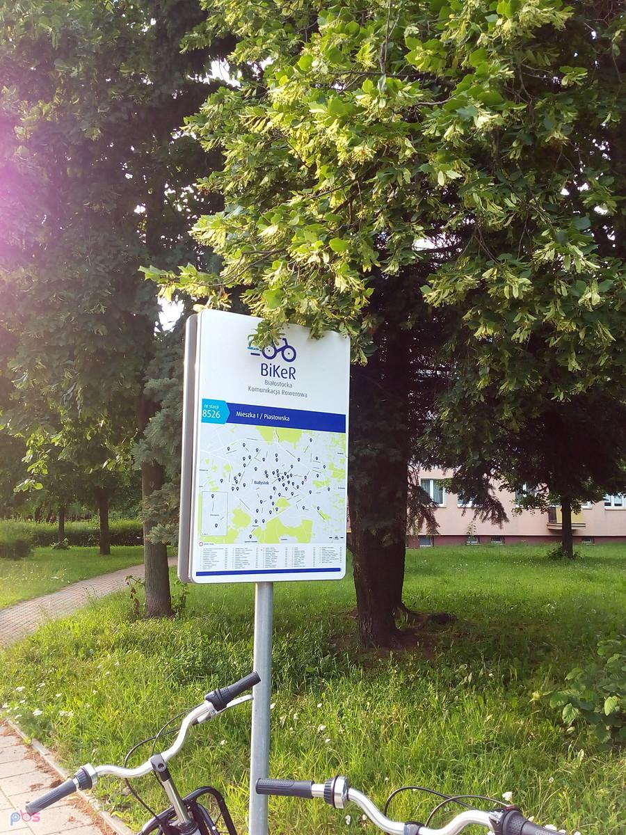 Z tej tablicy na stacji nie da się wypożyczyć roweru