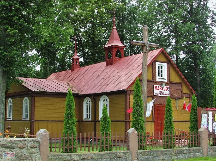 Horoszki Duże - drewniany kościółek parafialny wybudowany w latach 1933-34