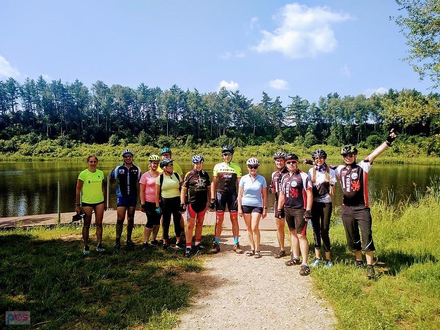 Rowerowy postój nad Wierzycą
