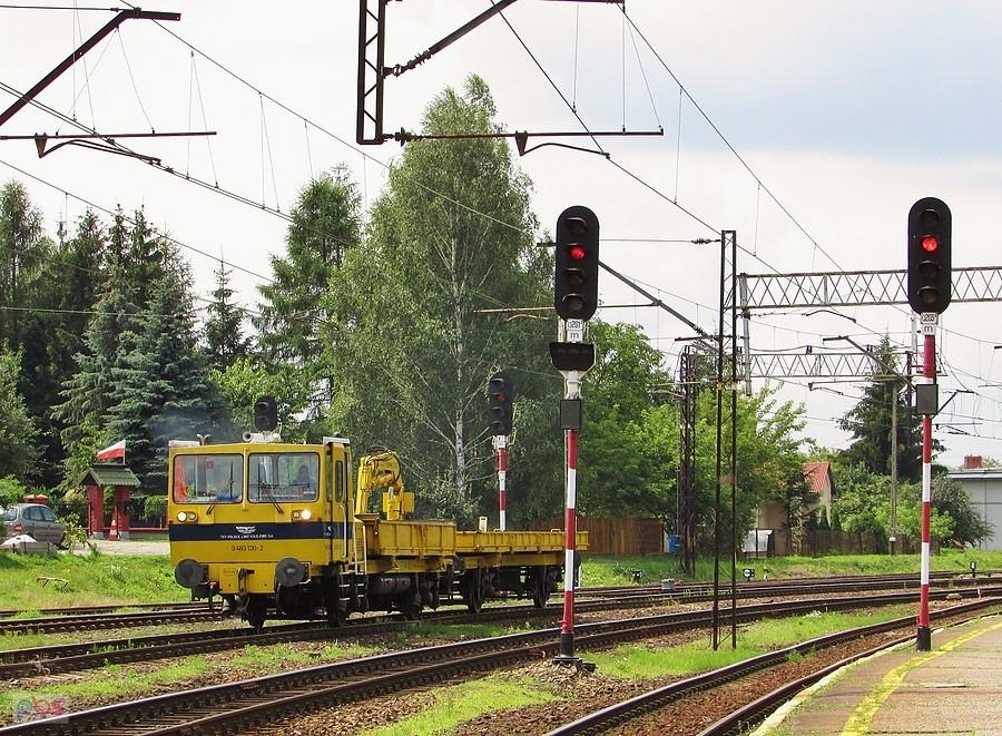 Przemknął po torach pojazd techniczny