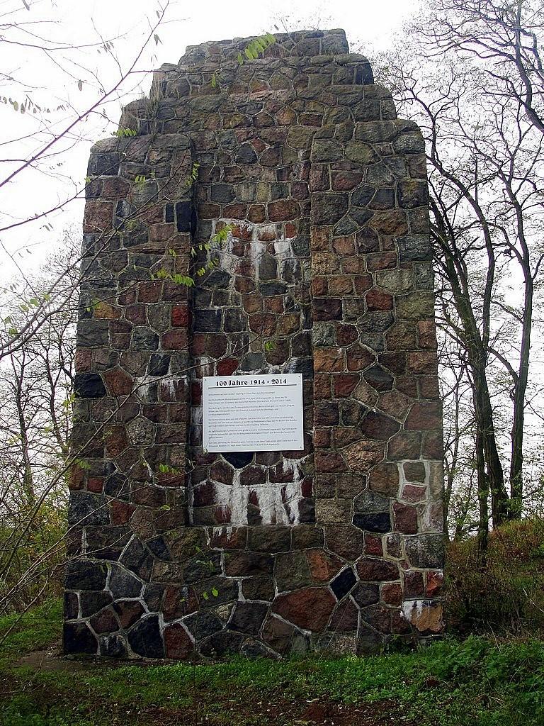 Wieża Bismarcka nieopodal Boosen