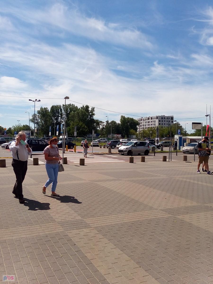 Widok sprzed galerii
