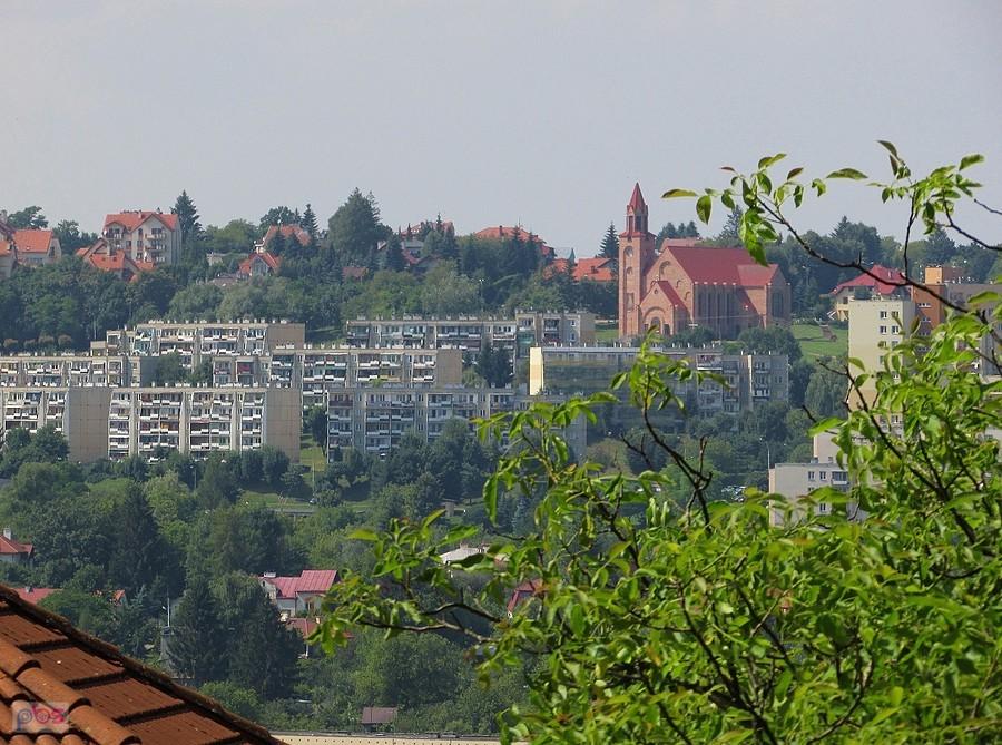Widok ze Wzgórza Zamkowego z widocznym kościołem Miłosierdzia Bożego