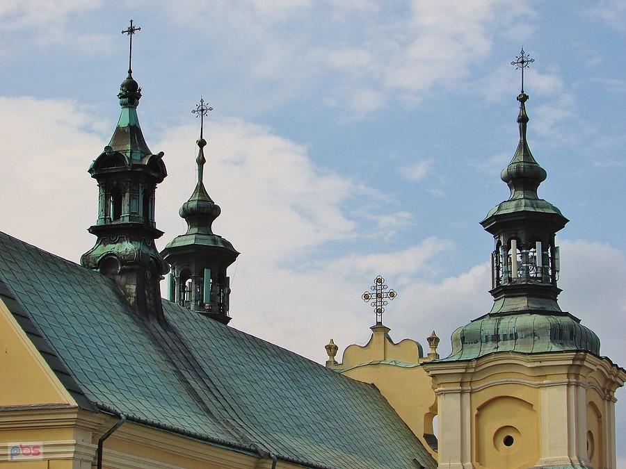 Przemyśl - wieże i sygnaturka Franciszkanów