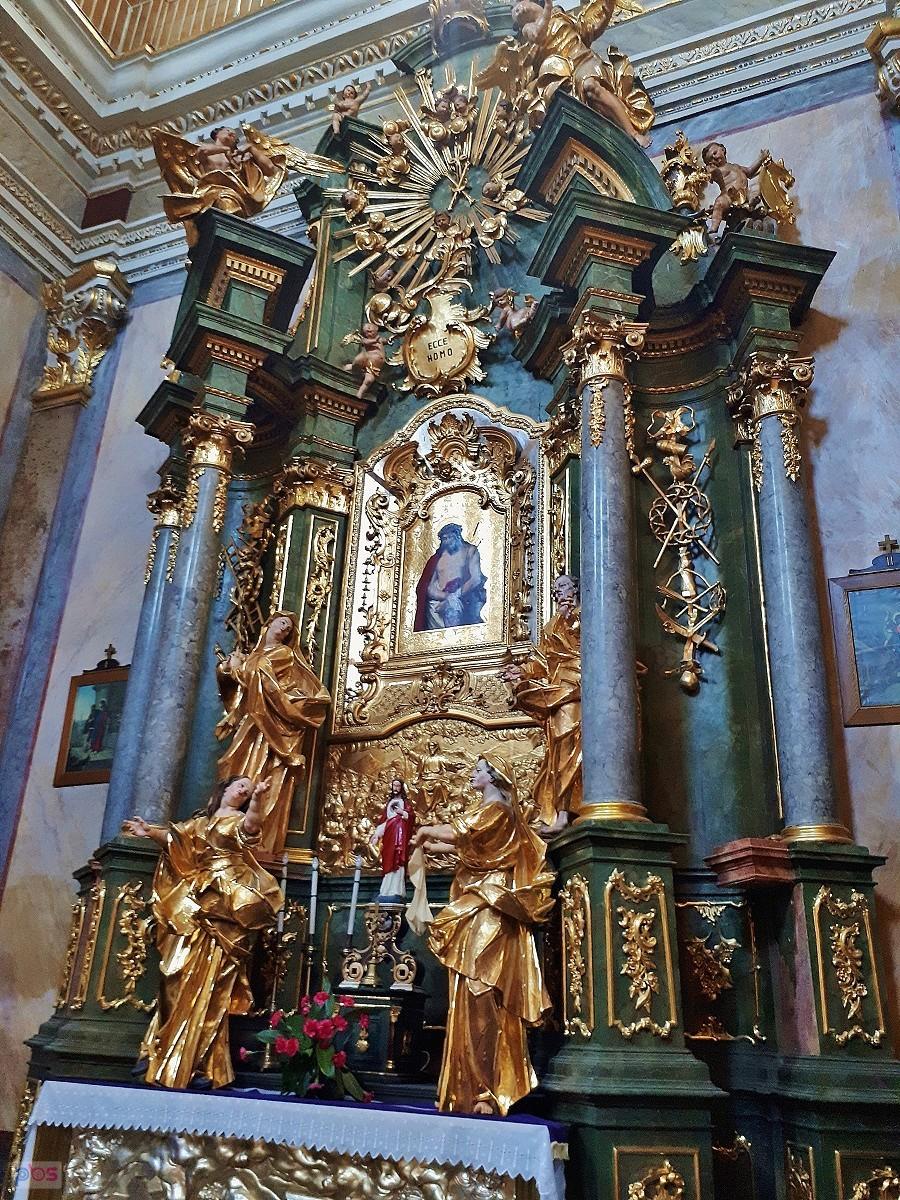 Przemyśl - ołtarz u Kareliów Bosych
